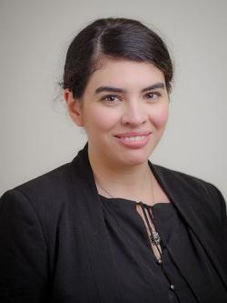 Headshot of Isabel Iparraguirre.